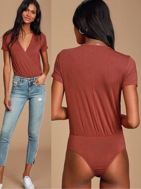 Lulu's Marren Rust Red Short Sleeve Surplice Bodysuit Extra Small Classic Chic